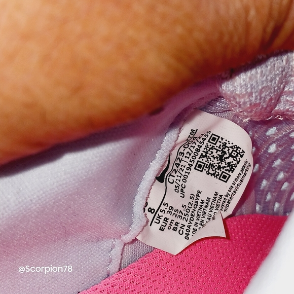 Nike React Infinity Run Flyknit 2 "Platinum" Running Shoes Size 8 for Women - Picture 6 of 7